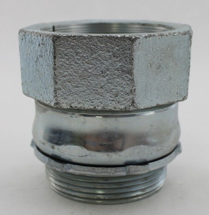 Raco 2-1/2" Square Edge Compression Connector