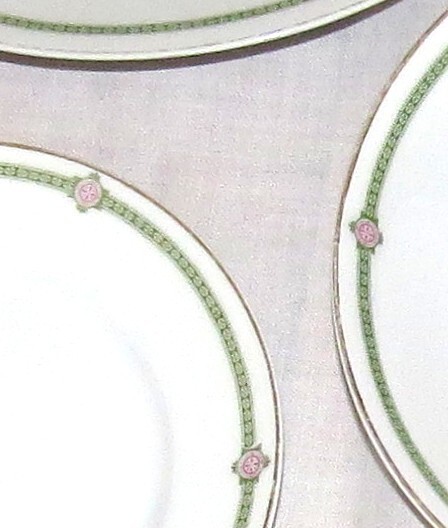 Hutschenreuther pattern HUT455 Eight-piece Place setting: Plates Ramekin Bowl +