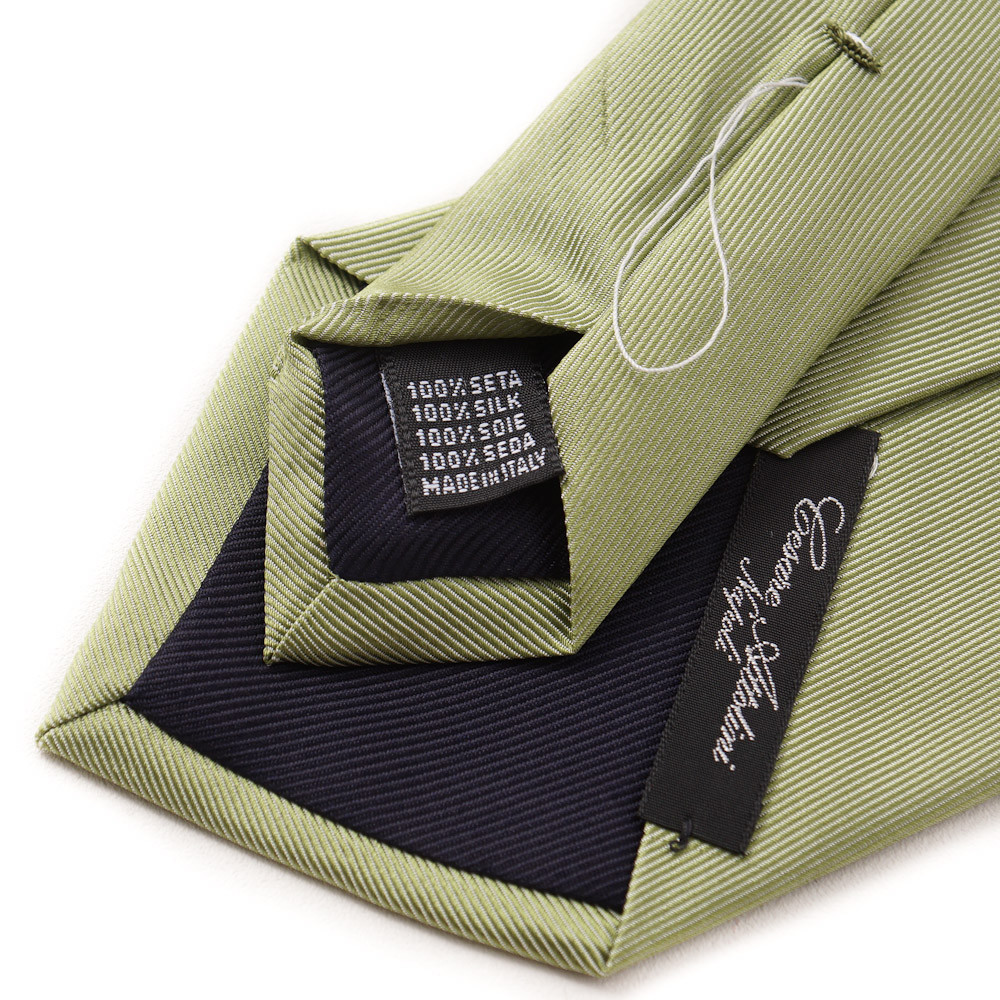 NWT $295 CESARE ATTOLINI Solid Leaf Green Woven Twill Silk Tie