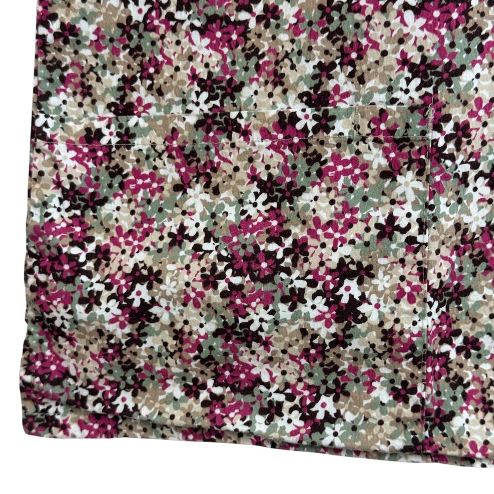 Nu Dimension Stretch Scrub Top Small Multi Color Flower Pattern Has Pockets A22
