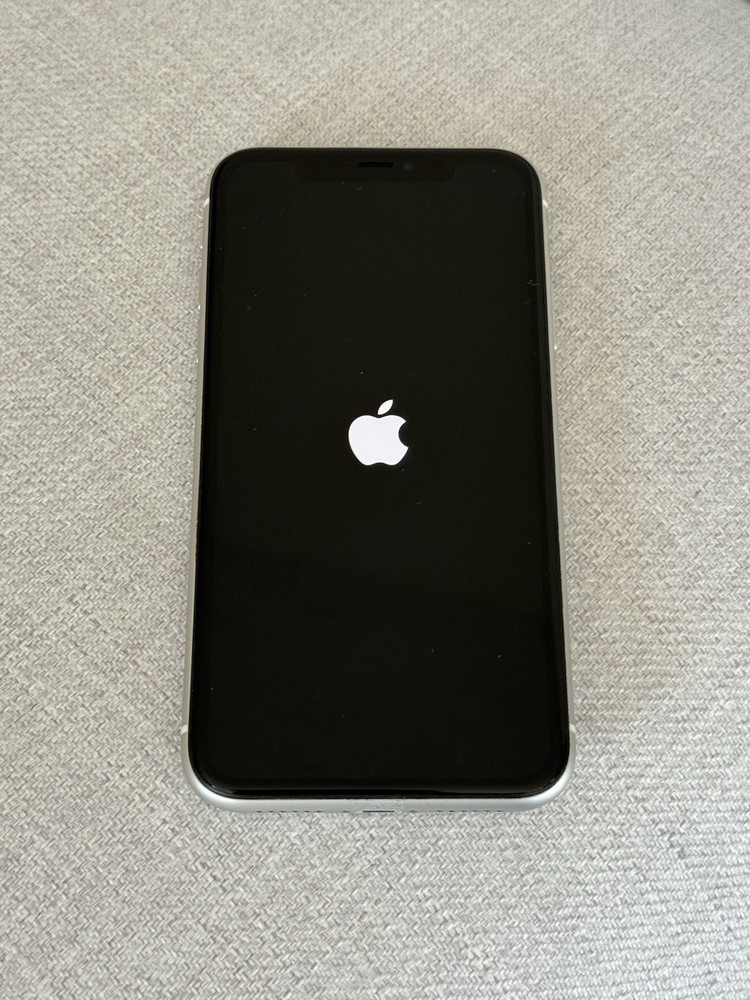 Apple iPhone 11 64GB White