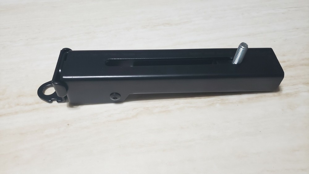 Chief HBU Heavy Duty VCM Universal Interface Bracket (Black)