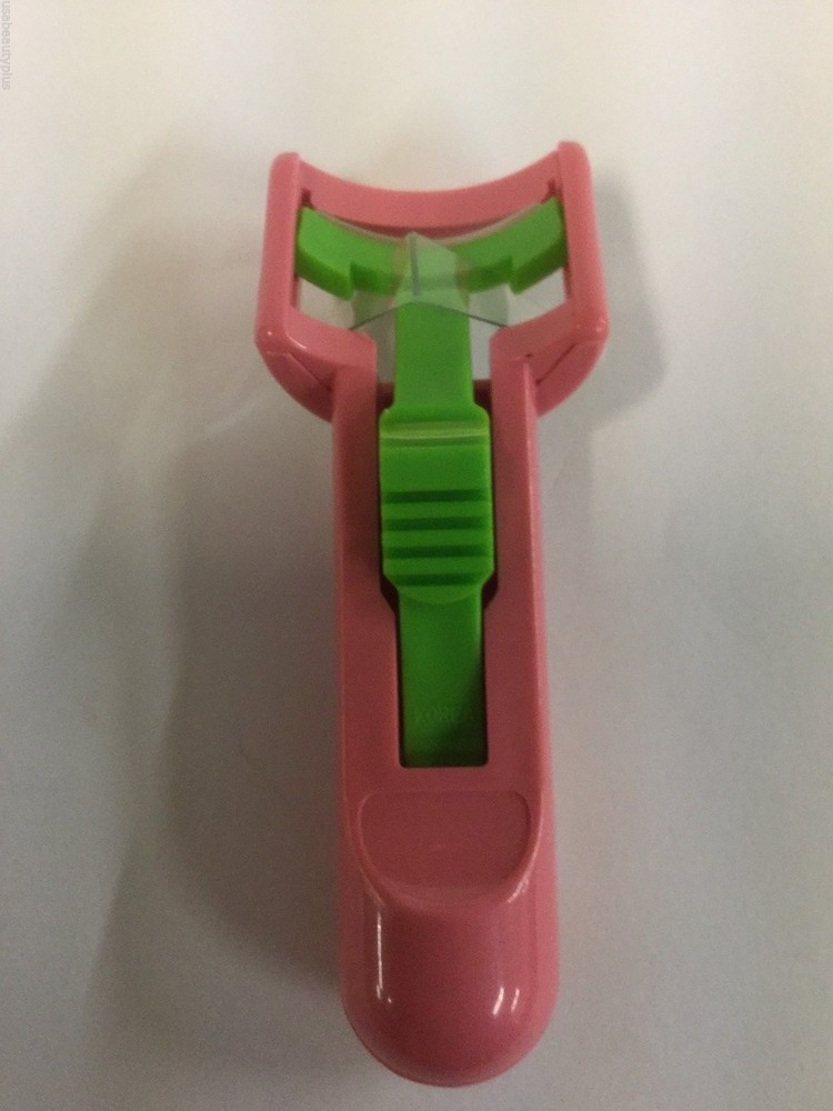 3 X Maybelline Plastic Eyelash Curler - Pink - NEW.