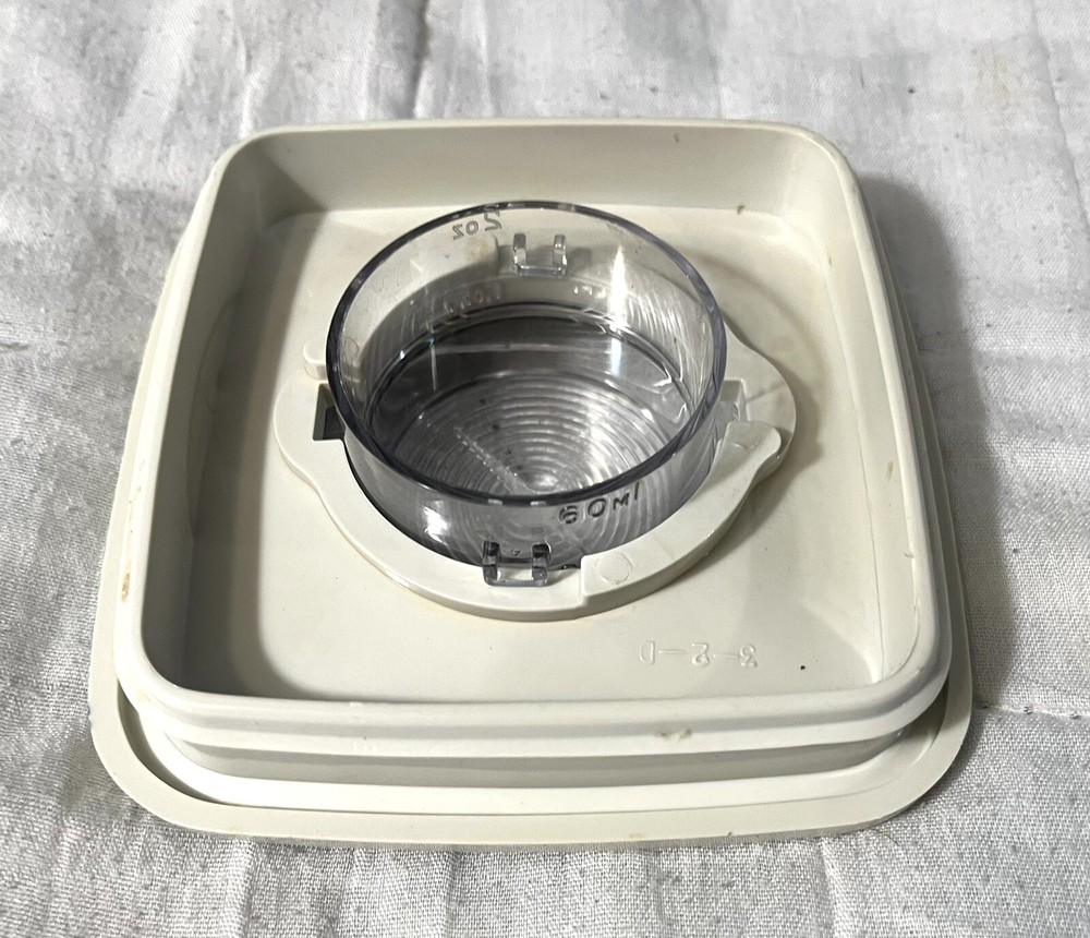 Oster Kitchen Center Regency Mixer Blender Lid Only