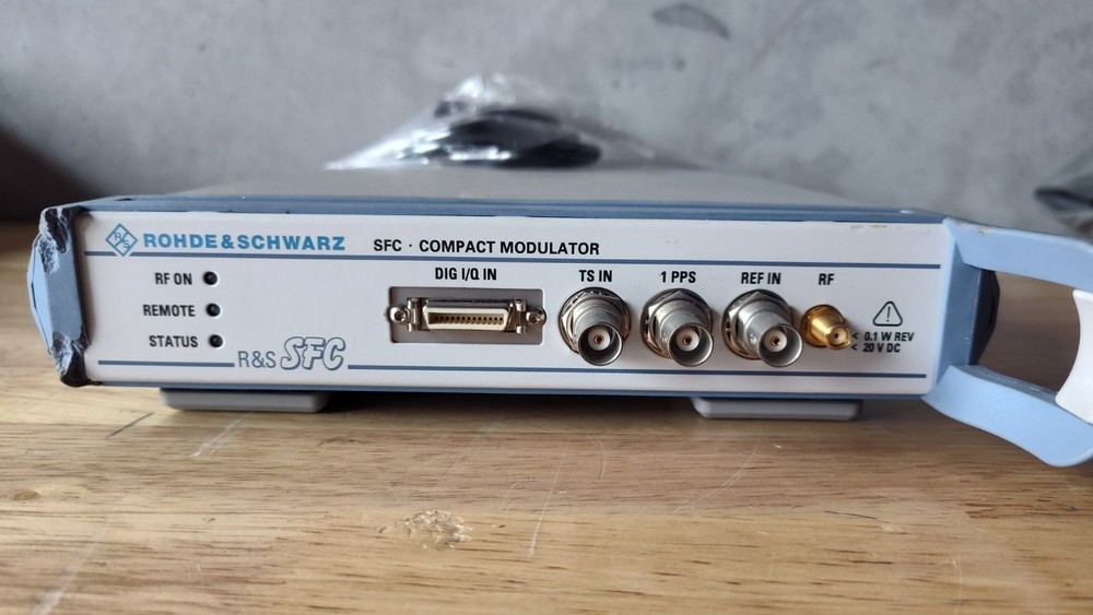 ROHDE & SCHWARZ SFC COMPACT MODULATOR