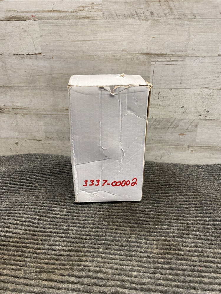 Tapco 3337-00002 Solar-Powered LED Strobe Light