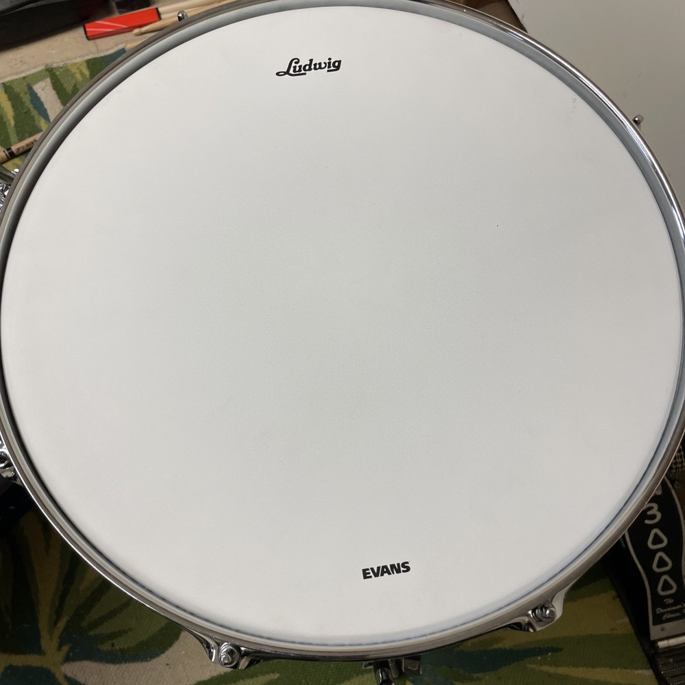 Ludwig Heritage Cherry 4 Piece Shell Pack.