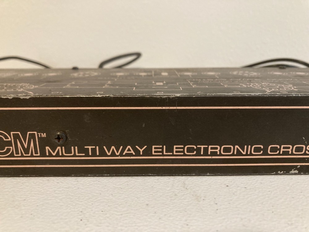 Peavey ECM Multi Way Electronic Crossover Mainframe Pro Audio Rackmount Unit