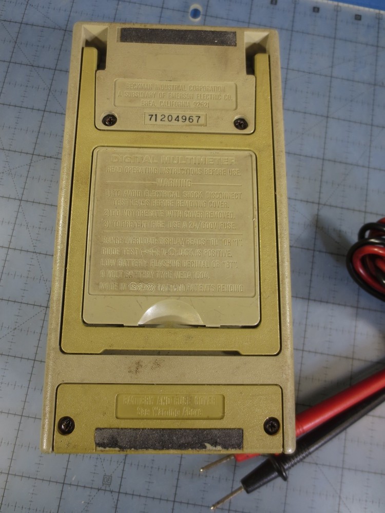 Beckman Tech 310 Digital Multimeter W/ Probes TESTED