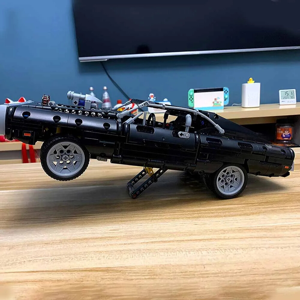 1077PCS Technical Dodge Charger Racing Car Building Blocks Moc Model Bricks