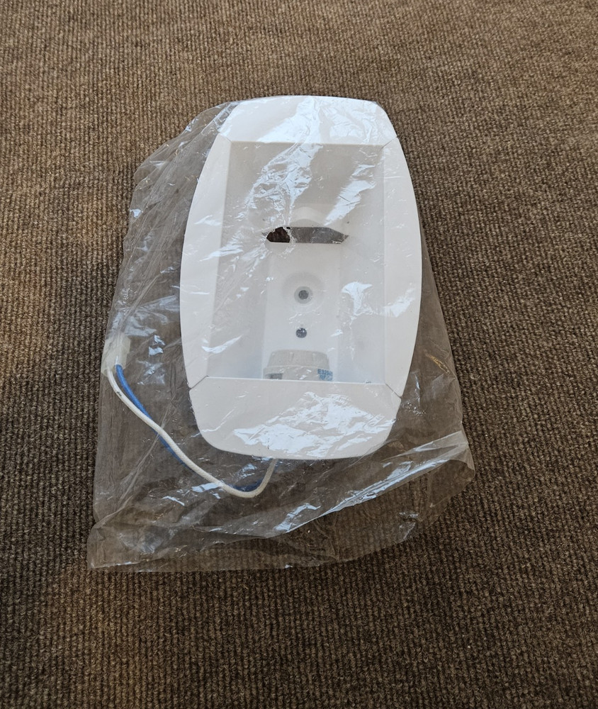 Nutone 765HL Reflector Assembly S97017688 - Includes Lamp