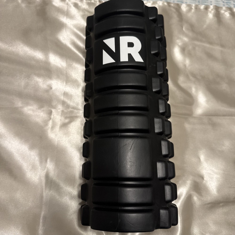 NextRoller By Nextrino 3-Speed Rechargeable Vibrating Foam Roller-New without bx