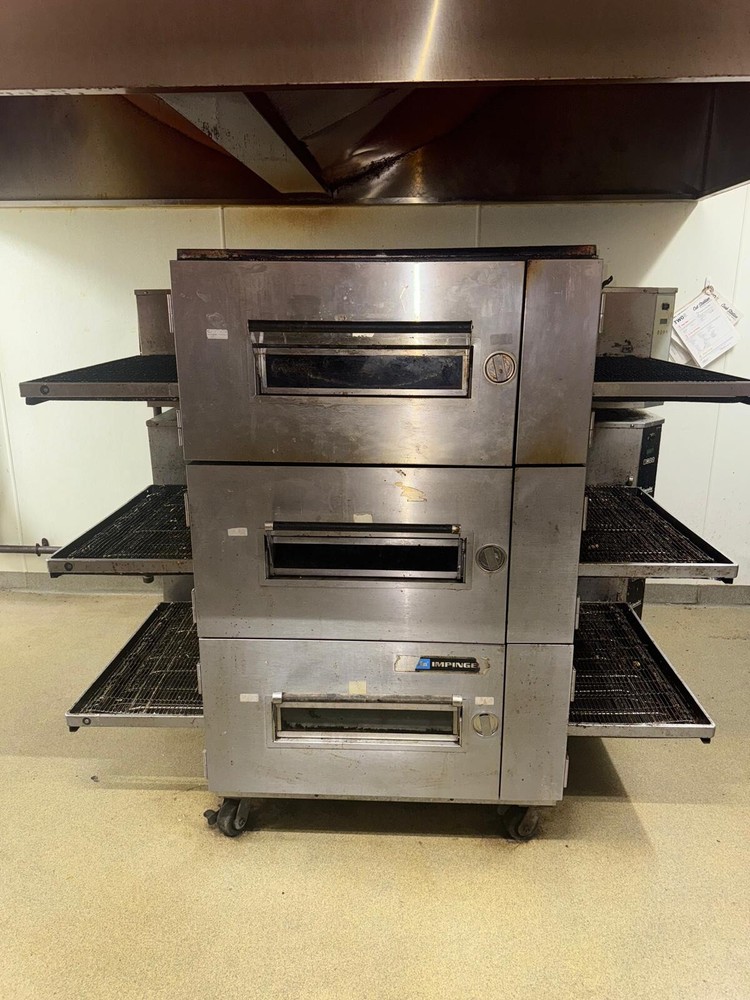 Lincoln Impinger Triple Stack Pizza / Restaurant Conveyer Ovens Model 1600