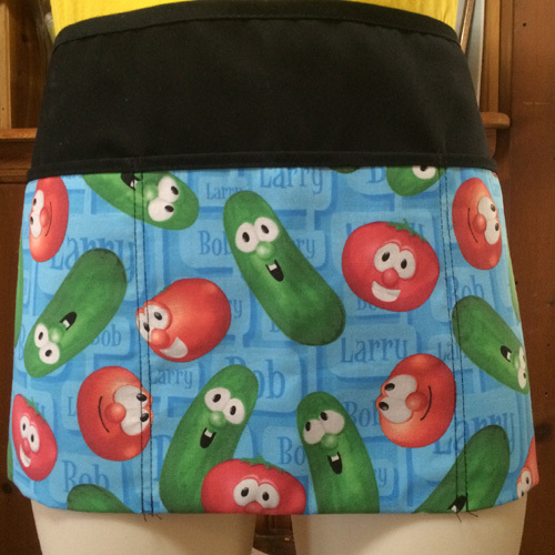 3 pocket waist aprons for servers assorted prints from solid to assorted prints