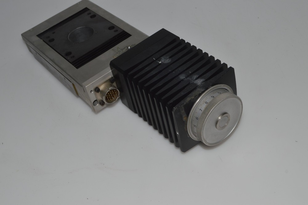 *TC* MICRO CONTROLE MOTORIZED LINEAR STAGE 6 1/4" x 4 1/4" (TAF76)