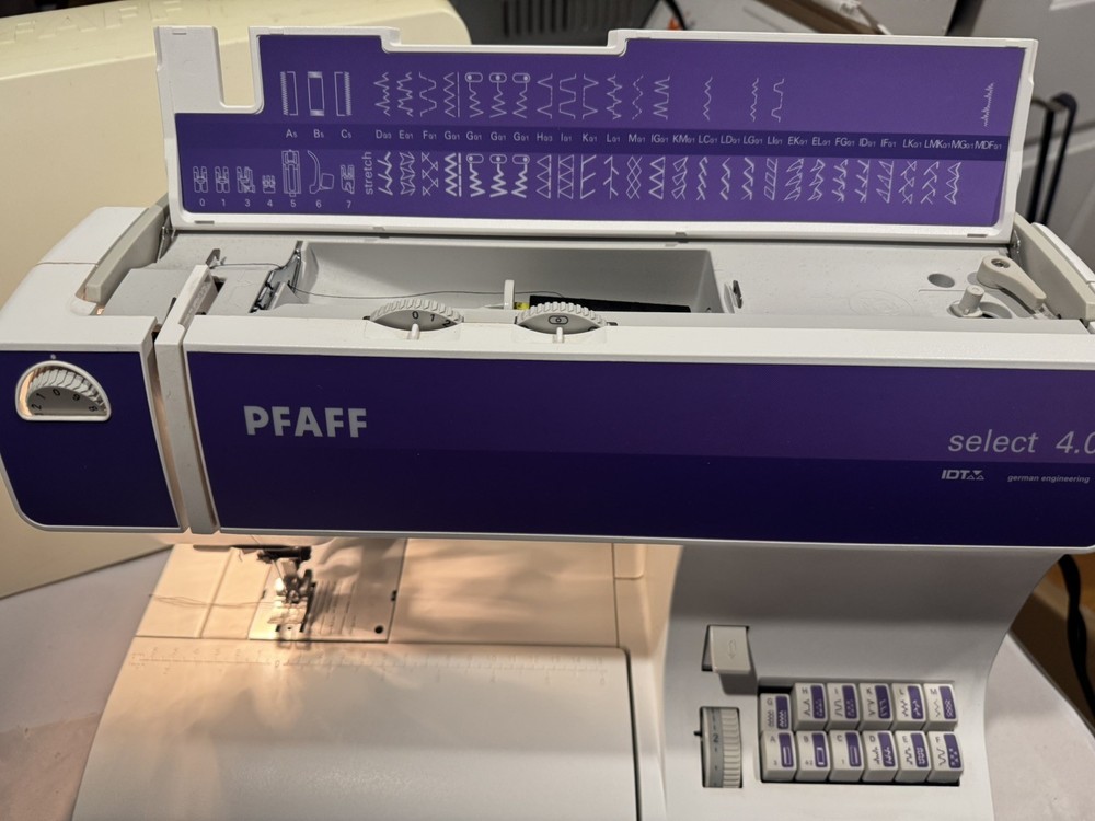 PFAFF select 4.0