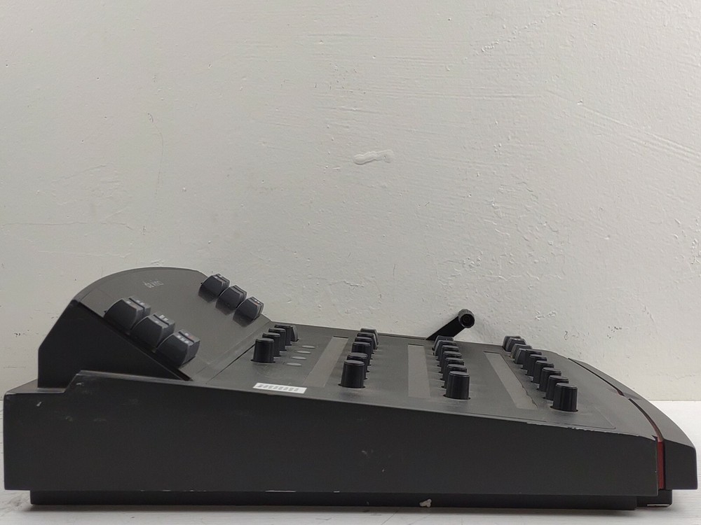DAVINCI CONTROL PANEL BROADCAST EQUIPMENT --- NO POWER SUPPLY
