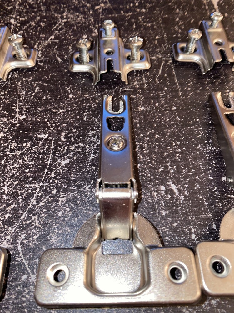 6 Cabinet Hinges With Base Plates