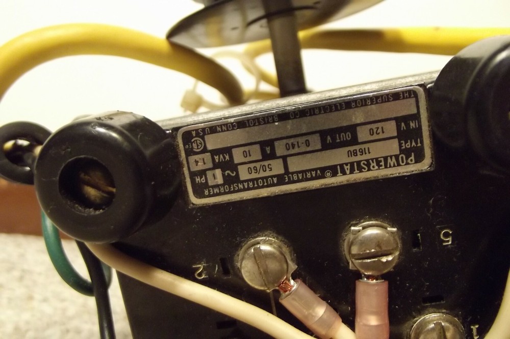 SUPERIOR POWERSTAT VARIABLE AUTOTRANSFORMER 1.4 KVA TYPE