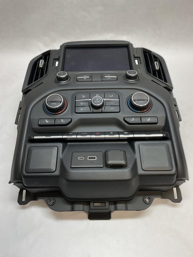 2019 CHEVY SILVERADO RADIO CONTROL PANEL w/DISPLAY CLIMATE CONTROL 84569064