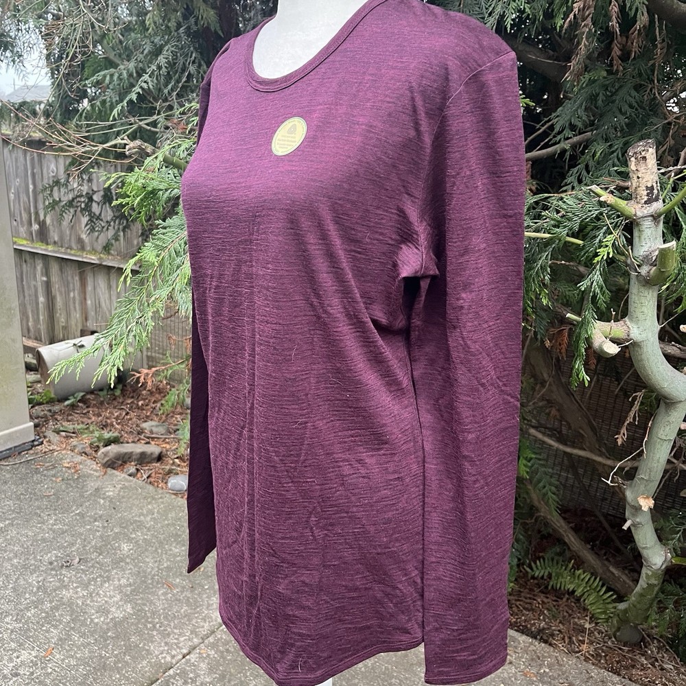 NWT Segments Large Purple Pure New Wool Pullover Base Layer