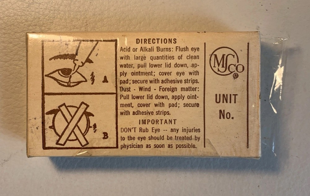 WWII MSCO Eye Dressing Packet, 2 Bandage Compress, Triangular & Adhesive Bandage
