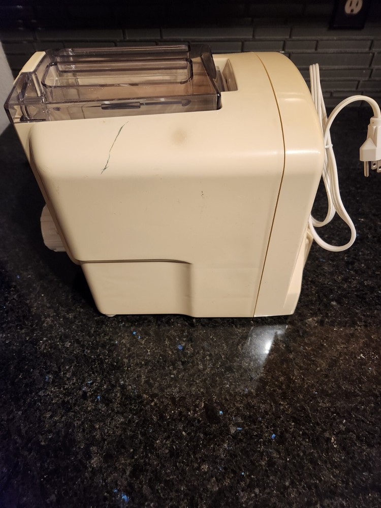 Farberware Noodle Pasta Maker Pro D3015 Machine