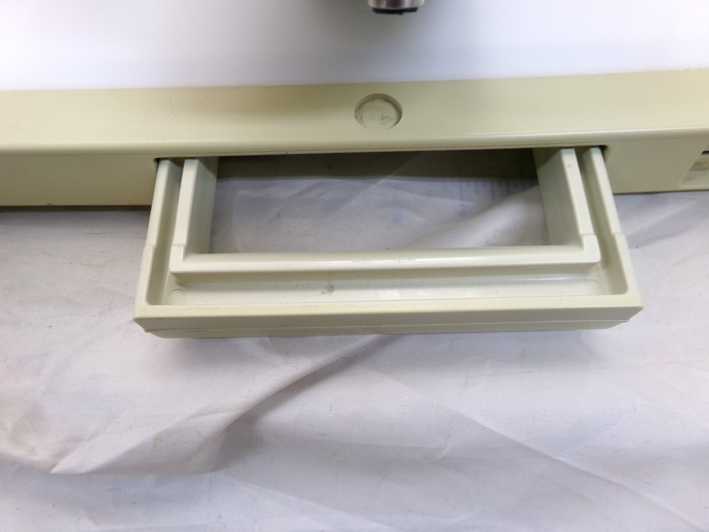 ELMO EV-308 VISUAL PRESENTER MAGNIFIER, DOCUMENT CAMERA
