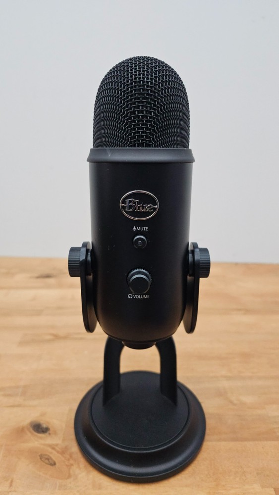 Logitech Blue Yeti Condenser Microphone Blackout, No cord