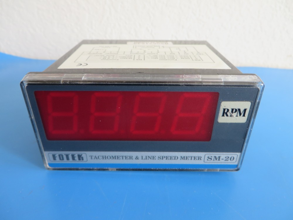 Fotek SM-20 Tachometer & Line Speed Meter