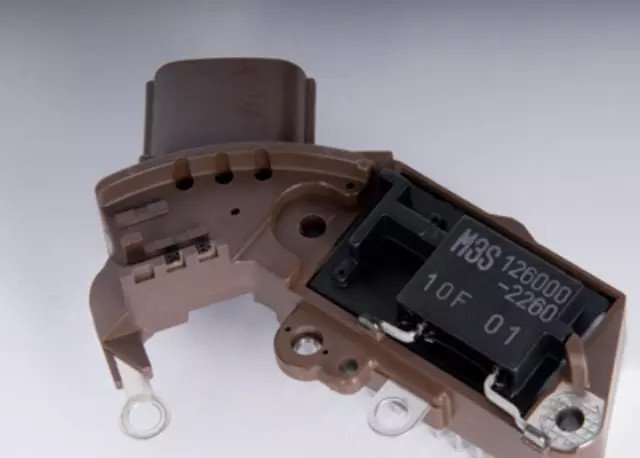 Genuine GM Voltage Regulator 88969481