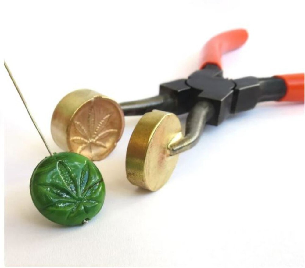 Marijuana Leaf Mashers Vertical