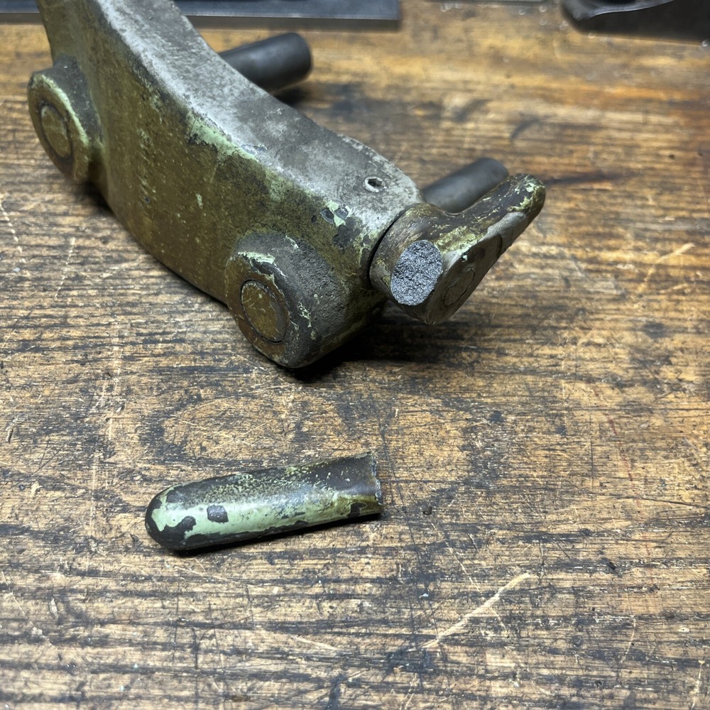 Walker Turner 1300 Series Drill Press Motor Mount
