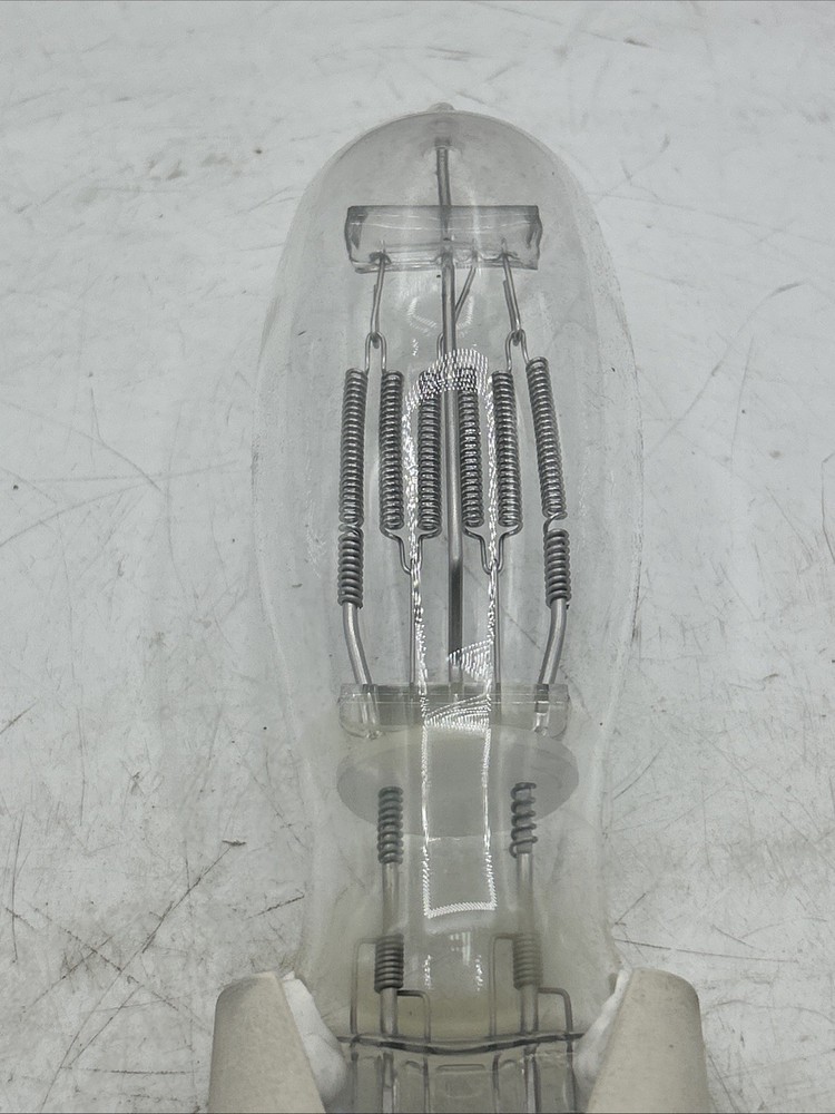 OSRAM 5000W DPY 93805 120V LAMP See Pics