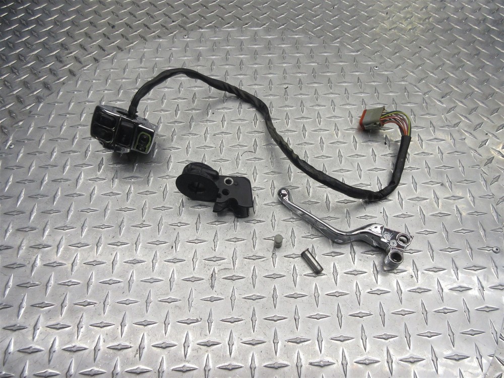 1998 98 Harley Davidson FLHTCUI Electra Glide Ultra Classic Left Handle Switch