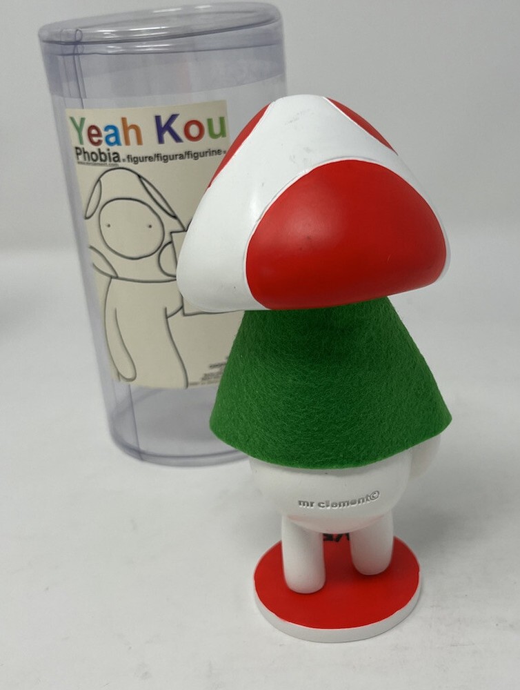 MR CLEMENT YEAH KOU Hand Painted Numbered 5" POLYSTONE MUSHROOM LAPIN