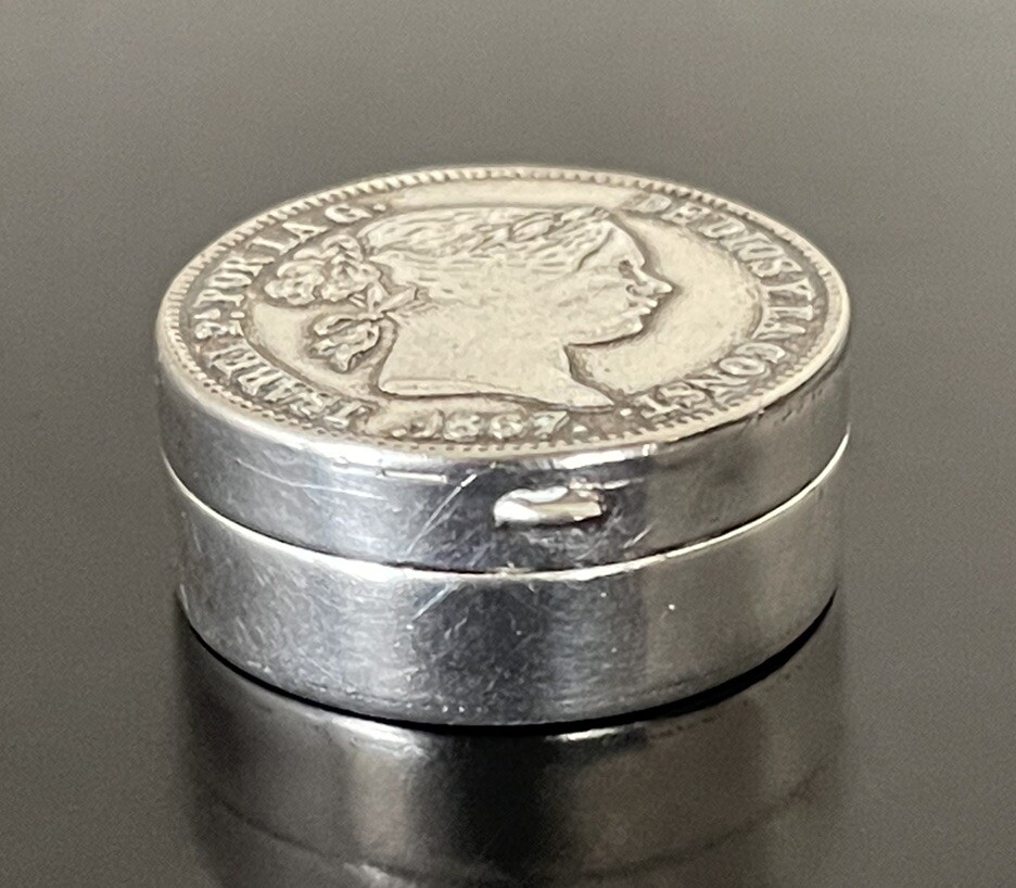 Spain 1867 Queen Isabel II Silver Coin Pill Box