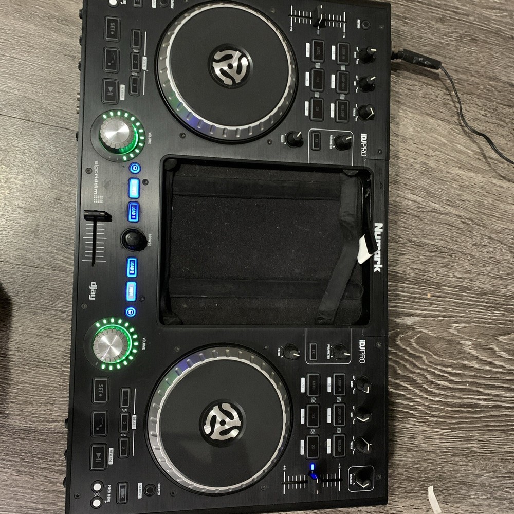 Numark iDJ Pro premium DJ controller for iPad *FOR PARTS ONLY*