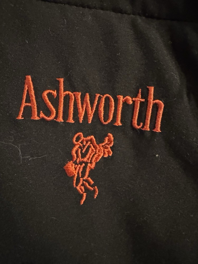 UGA ASHWORTH WINDBREAKER PULLOVER 1/4 ZIP MENS SIZE XL