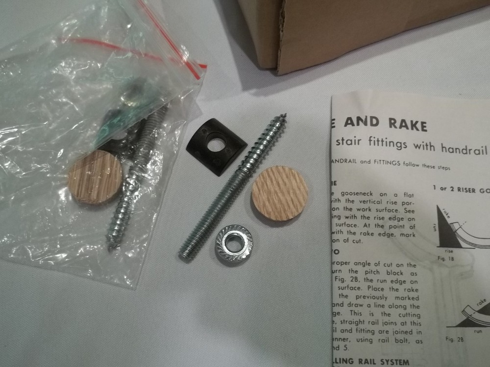 Solid oak 7021 handrail fitting 135 level quarter turn cap