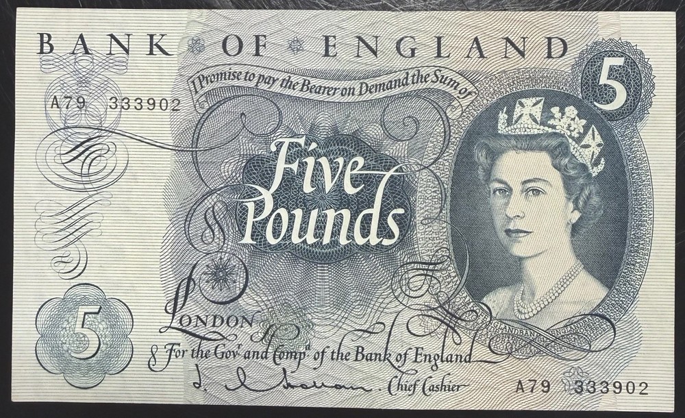 Old Five £5 Pound Note Near Uncirculated