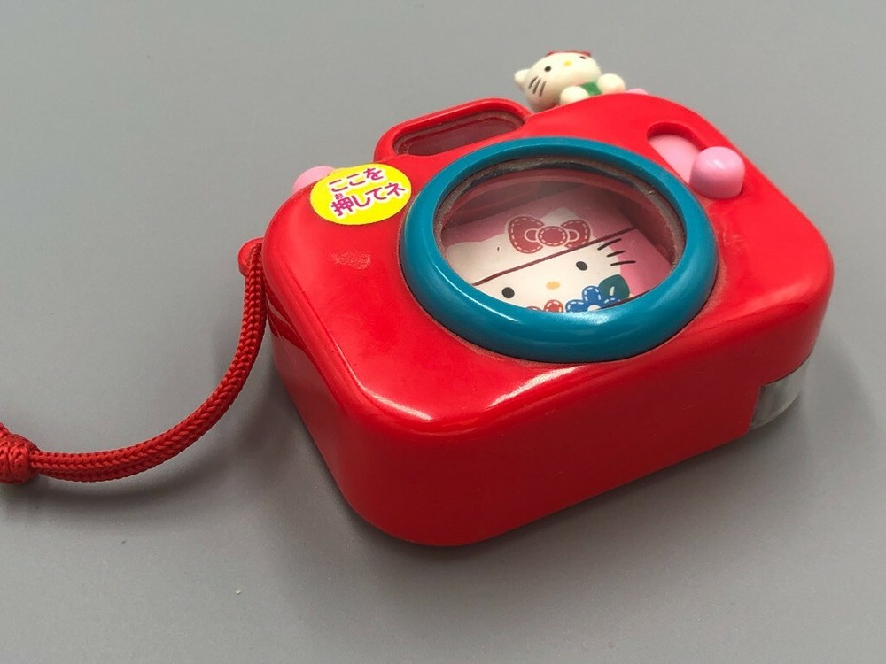 1997 HELLO KITTY Unopen FULL Mechanical CAMERA CANDY CONTAINER Sanrio Vintage