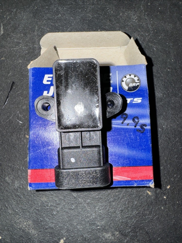 JOHNSON EVINRUDE OUTBOARD OEM SENSOR ASSY | 0586343