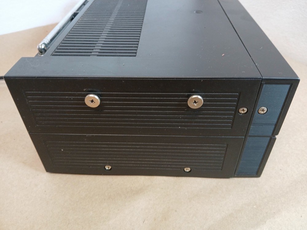 vector Research vmc-100 stereo receiver/ Graphic Equalizer