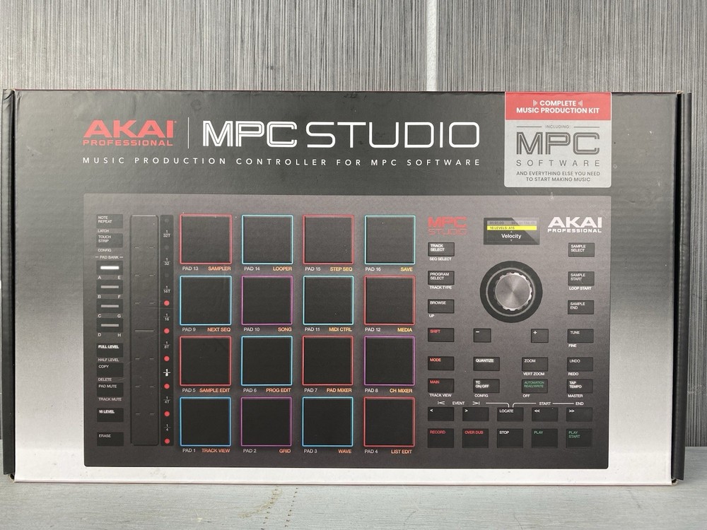Akai Professional MPC Studio Music Production Controller Tested Great Condition