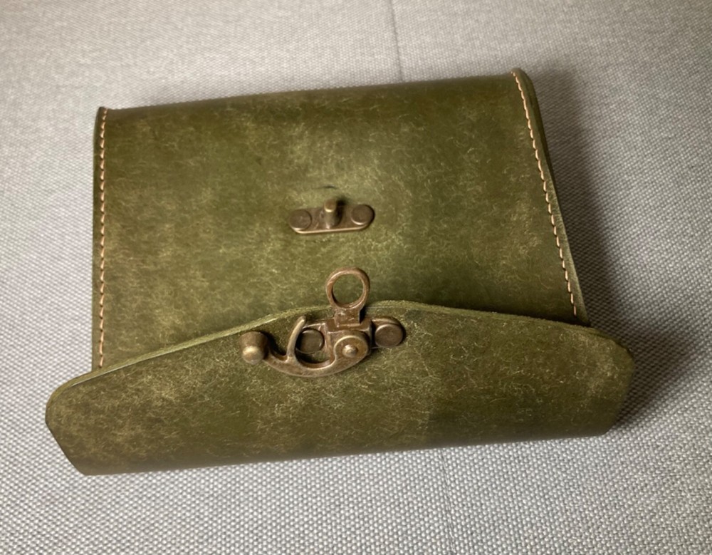 Medium Olive Leather Pouch (BRAND NEW)