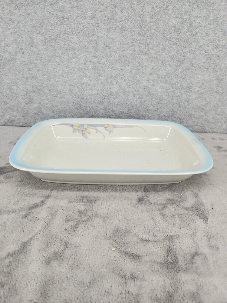 NORITAKE STONEWARE RECTANGULAR ROASTER RAINBOW END 14” X 9” Has Chip