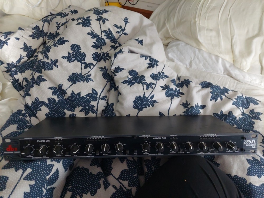 dbx 266XL 2-Channel Compressor/Gate CG01B9H
