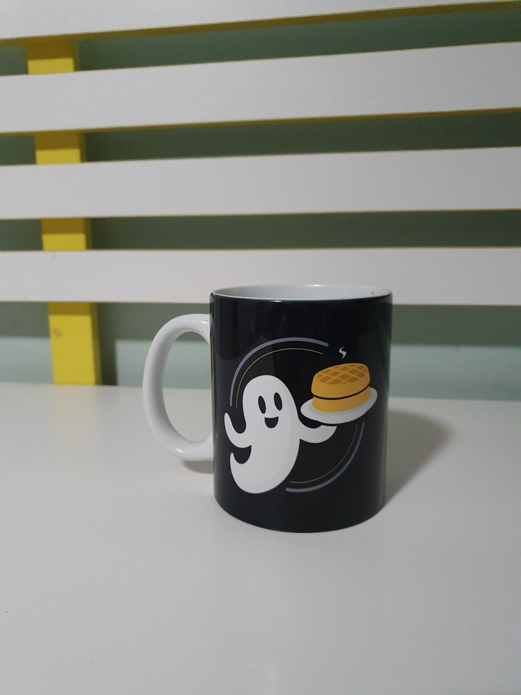 HALLOWEEN MUG GHOST CARRYING WAFFLES COFFEE MUG