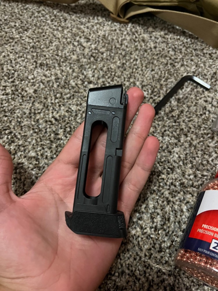 P365 Co2 Sig Sauer with starter kit 